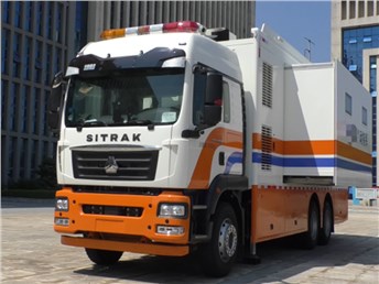 大型指挥通信车