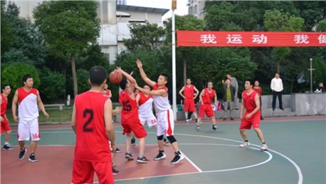 奋力拼搏  超越自我——公司参加经开区首届篮球联赛